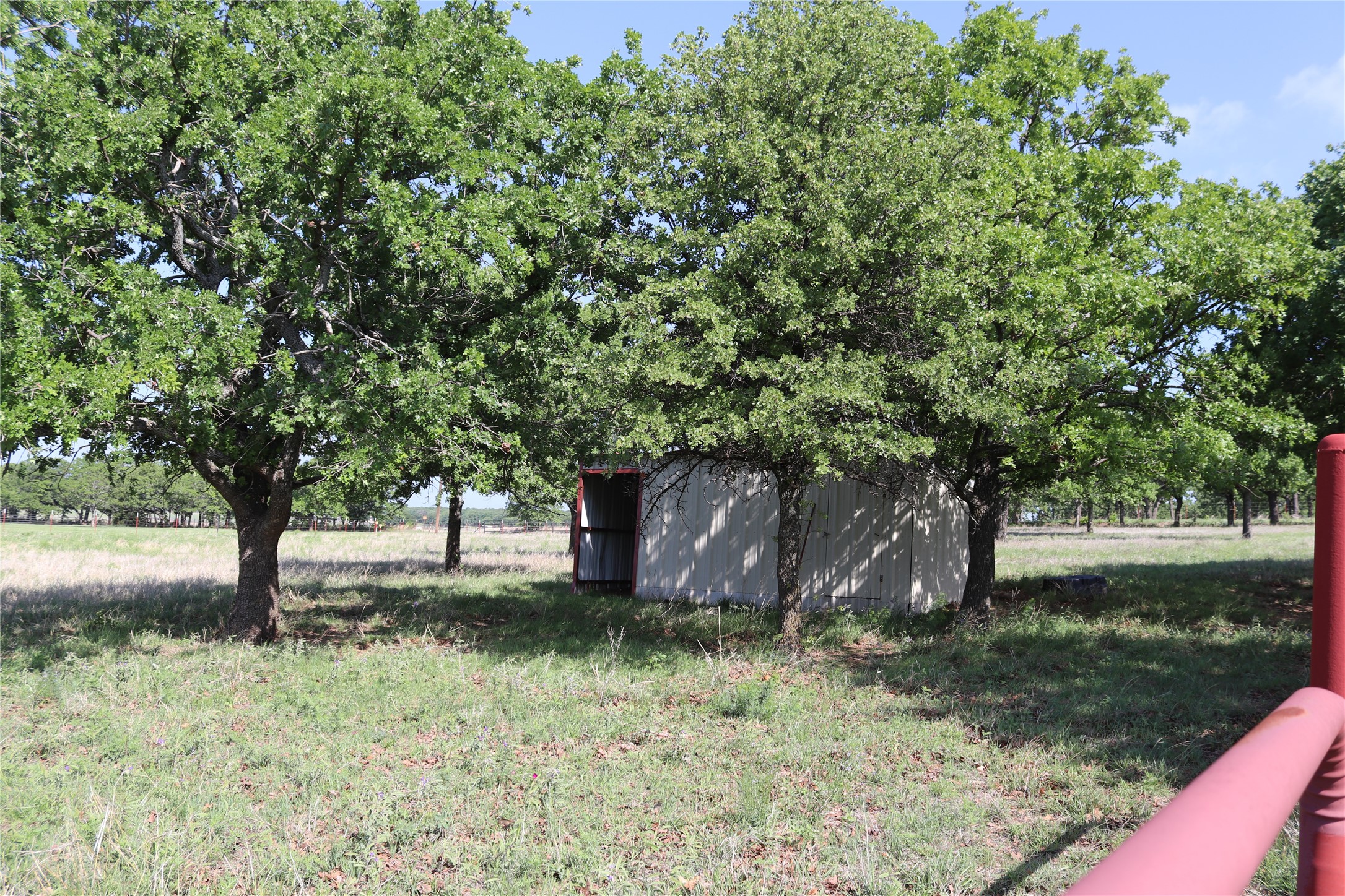 957 Frog Hollar Bowie TX 76230