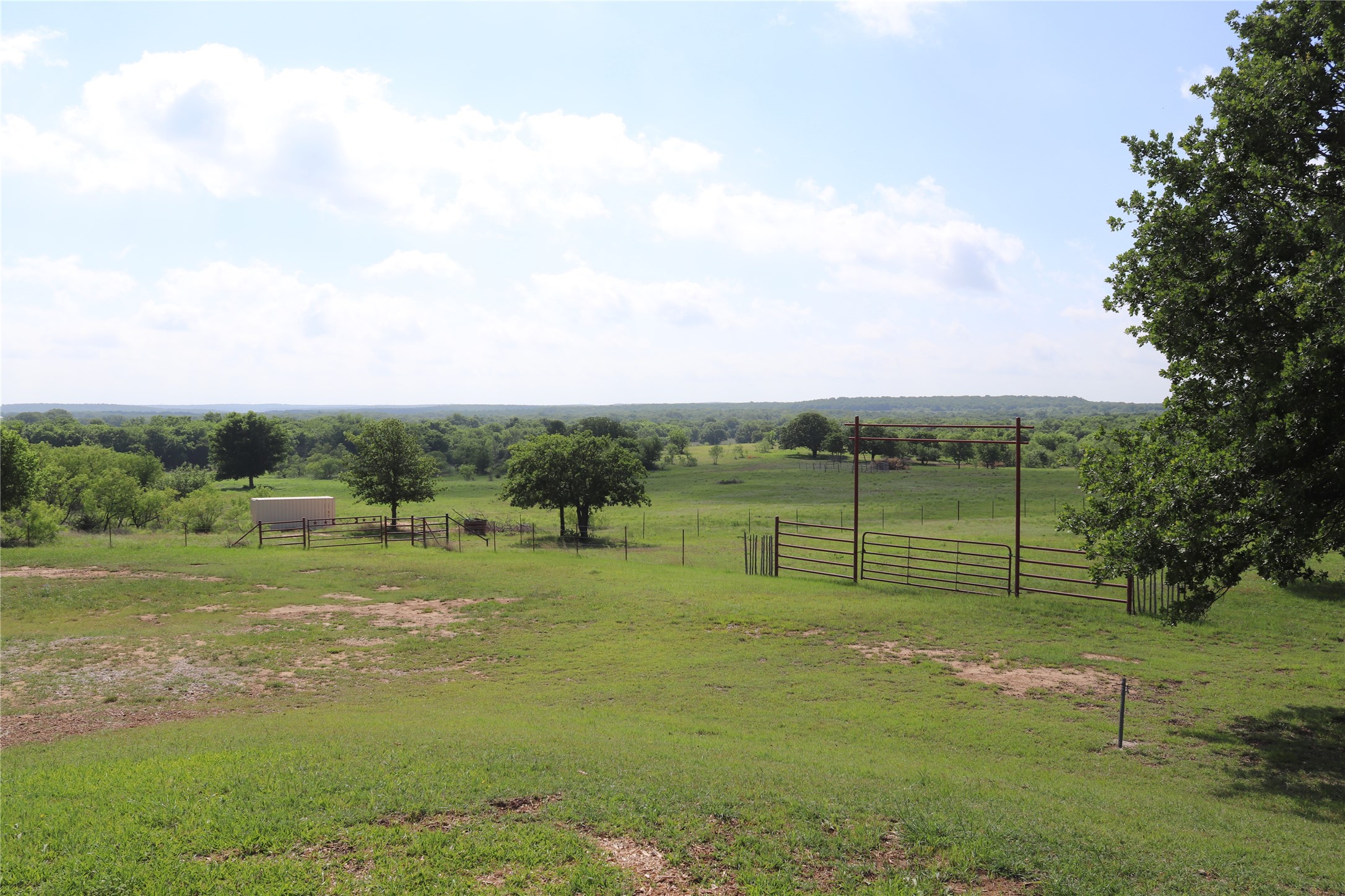 957 Frog Hollar Bowie TX 76230