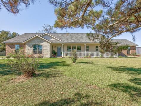 1074 County Road 437 Stephenville TX 76401