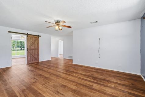 1974 County Road 33900 Powderly TX 75473