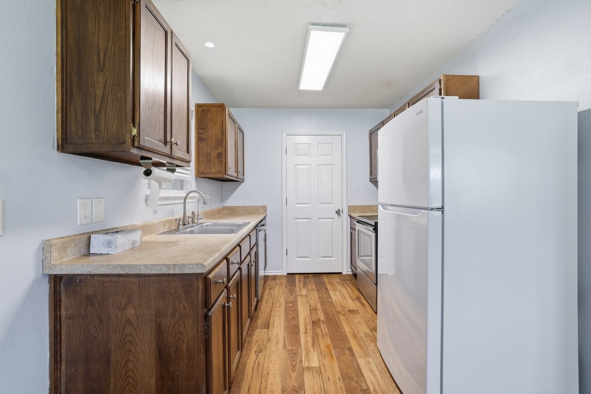 1974 County Road 33900 Powderly TX 75473
