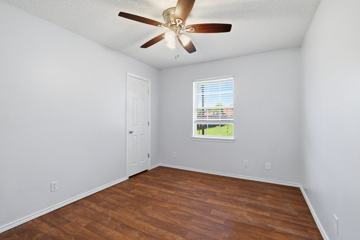 1974 County Road 33900 Powderly TX 75473