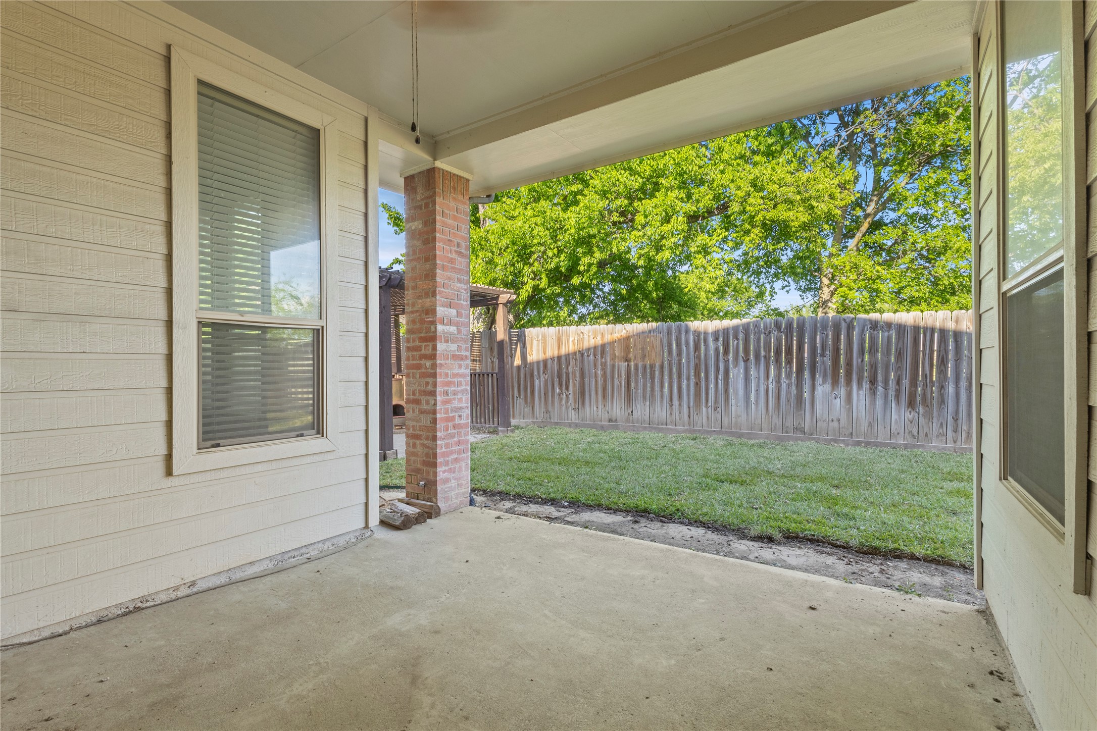 1931 Highland Oaks Drive Wylie TX 75098