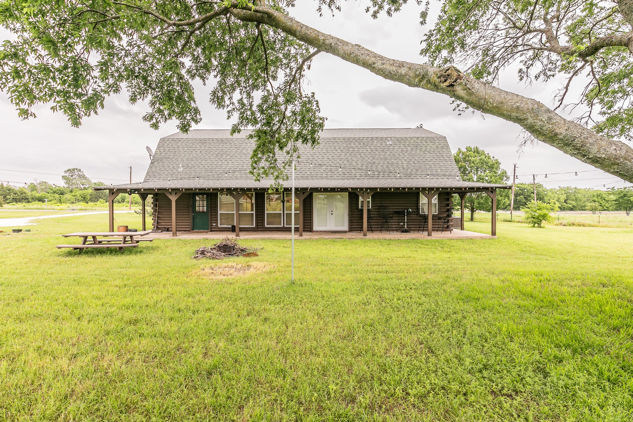 1302 Hitchings Road Ponder TX 76259