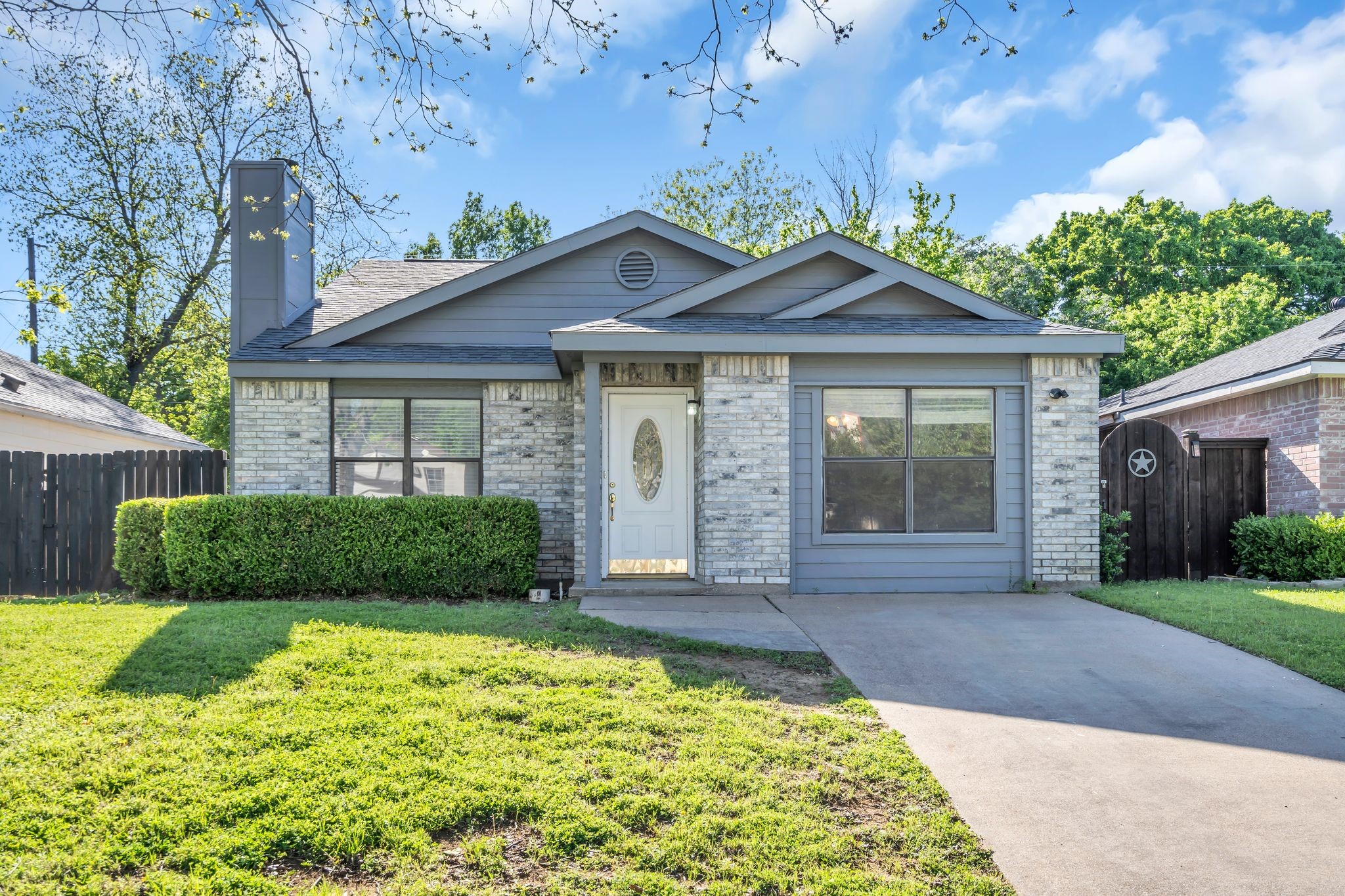 1531 Hux Court Irving TX 75060