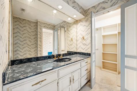 10931 Marsh Lane Dallas TX 75229