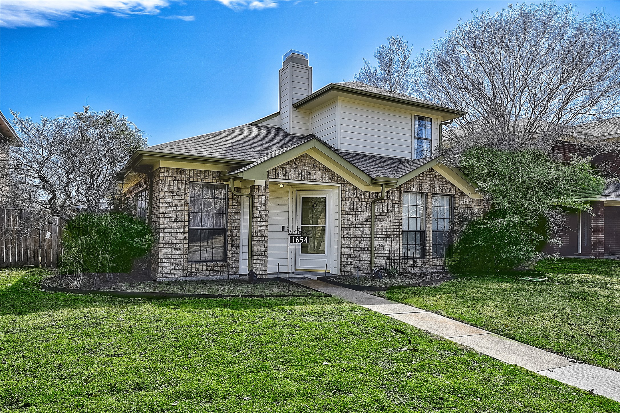 1654 Kingspoint Drive Carrollton TX 75007