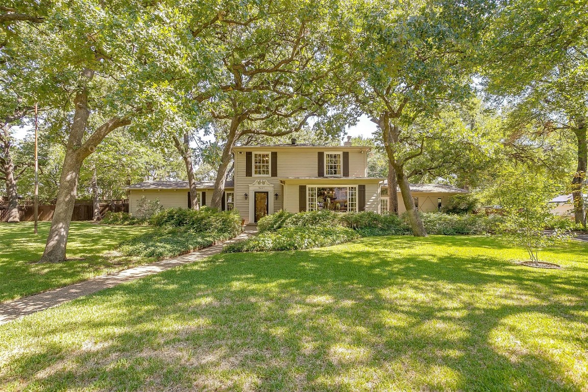4221 Kenwood Court Fort Worth TX 76103
