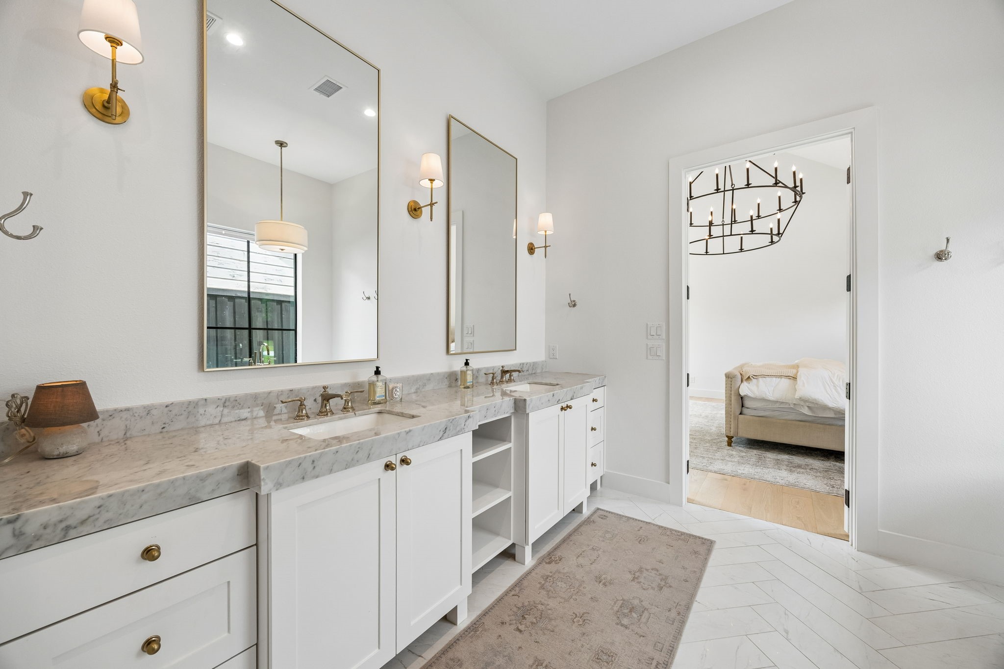 8448 San Fernando Way Dallas TX 75218