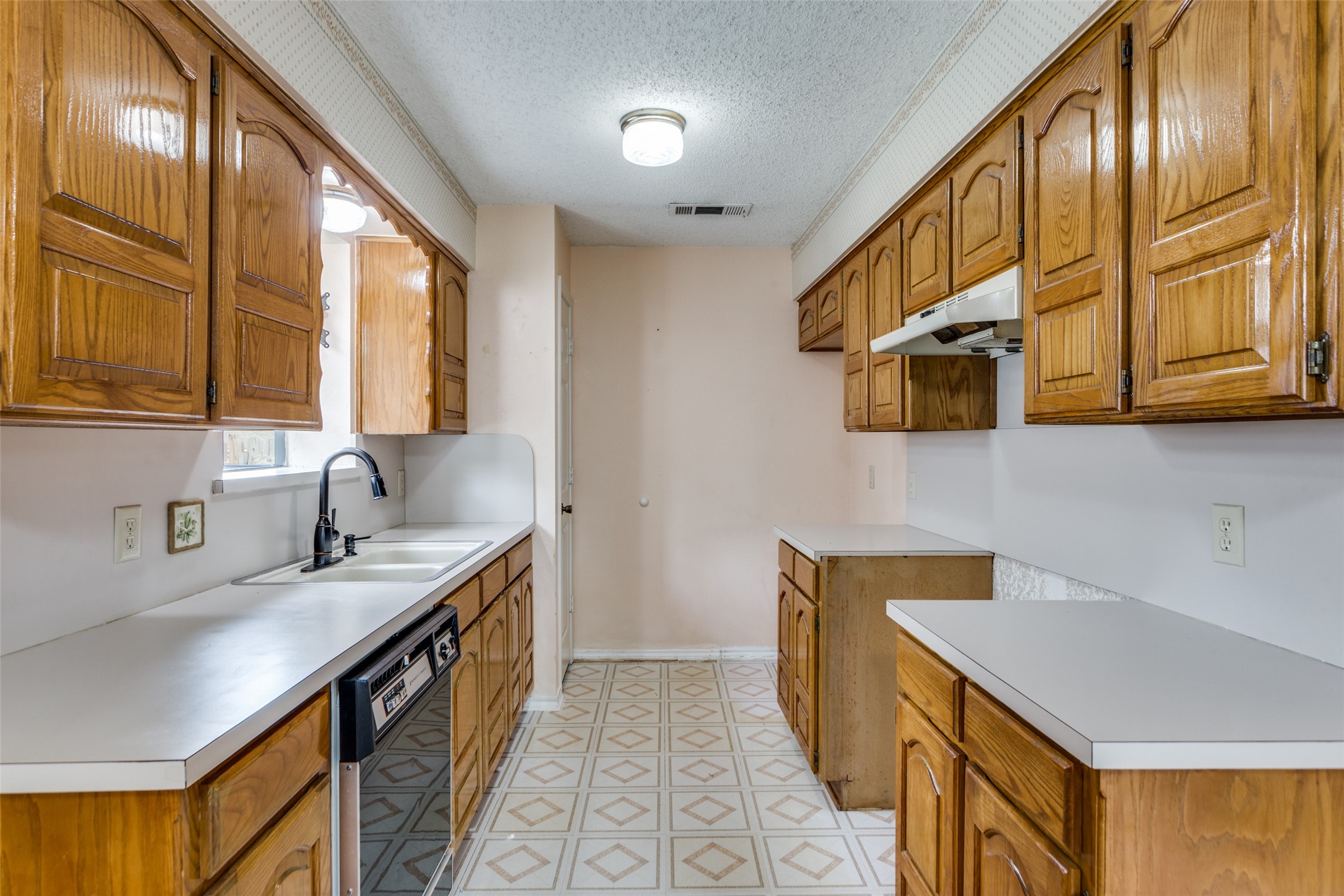 10813 Tall Oak Drive Fort Worth TX 76108