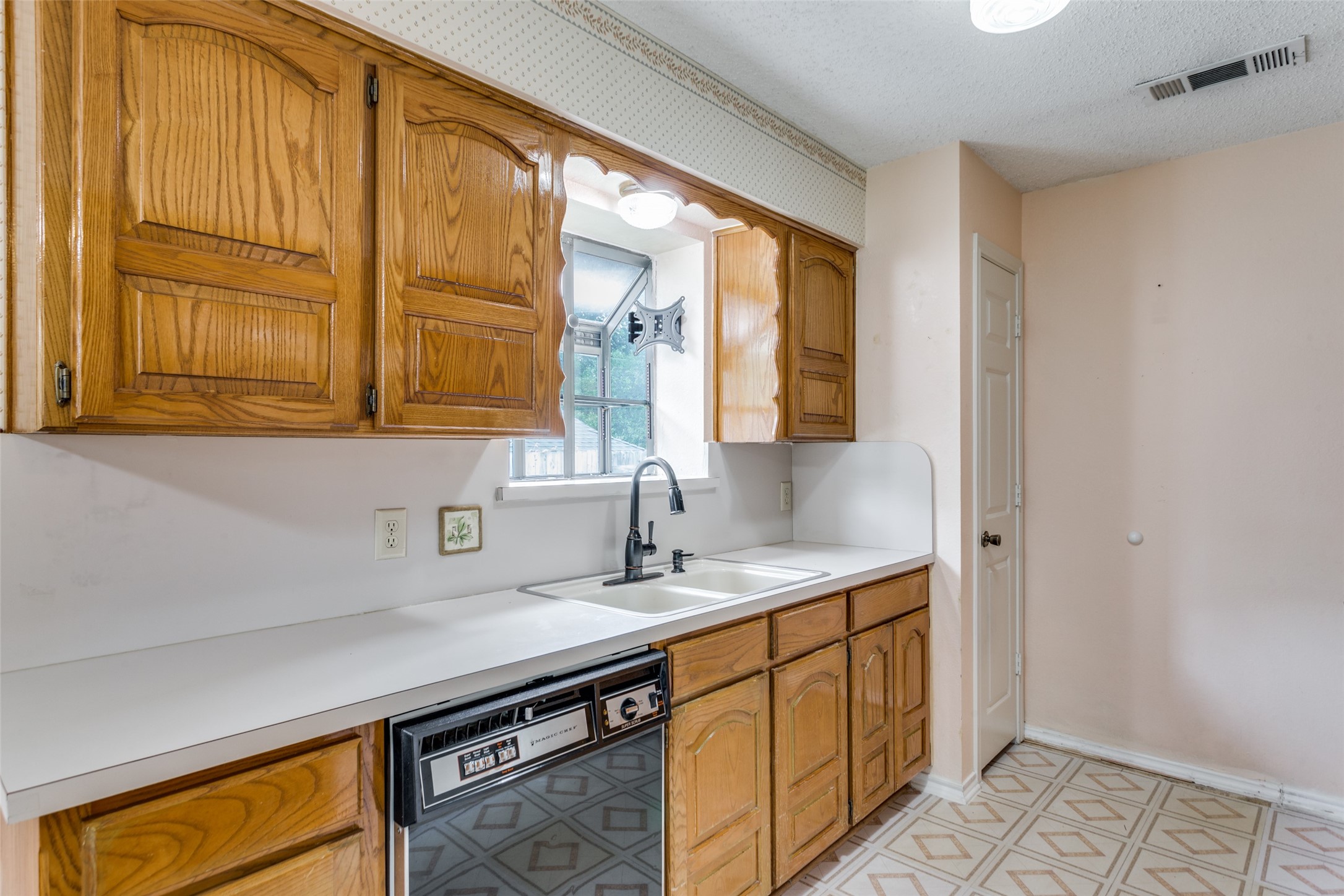 10813 Tall Oak Drive Fort Worth TX 76108
