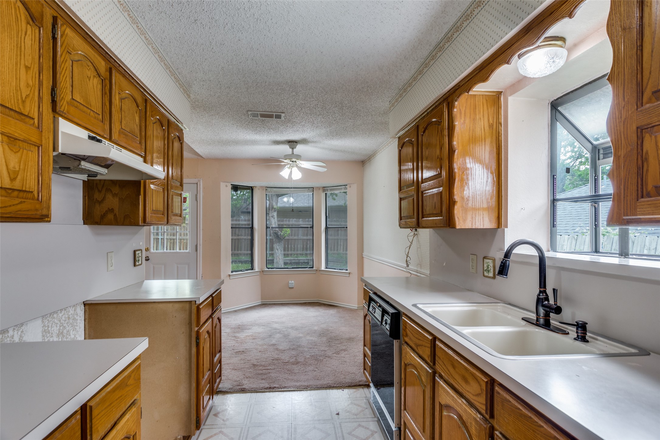 10813 Tall Oak Drive Fort Worth TX 76108