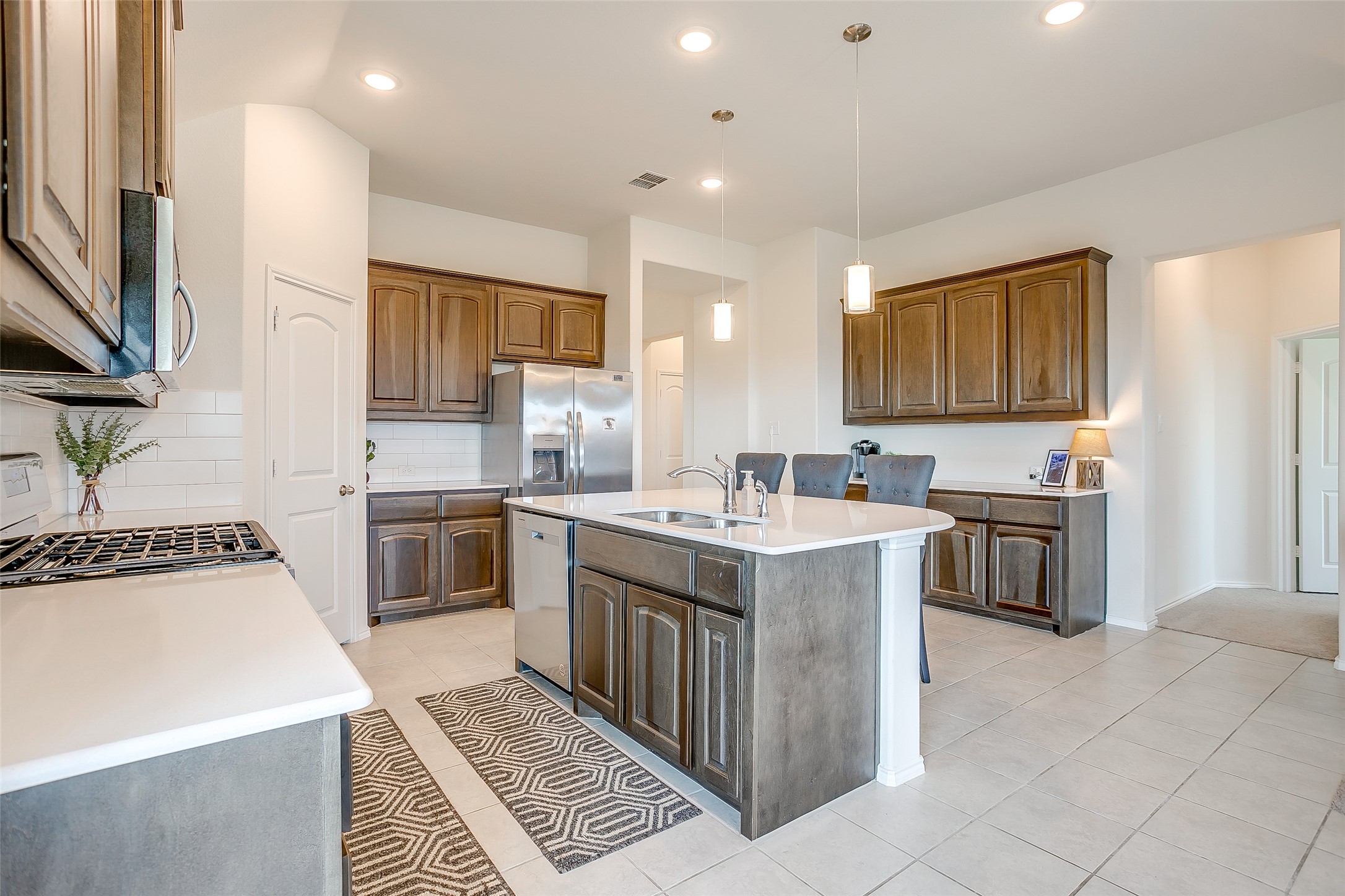 907 Beverly Drive Cleburne TX 76033
