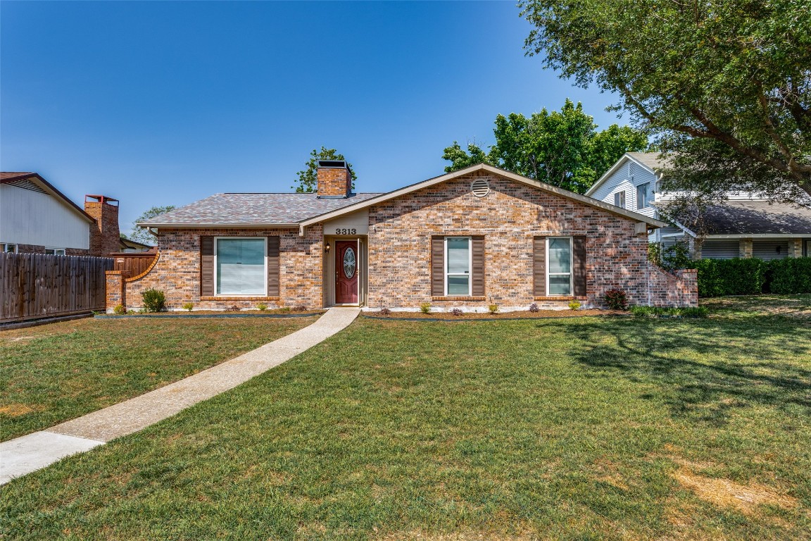 3313 Ivanhoe Lane Garland TX 75044