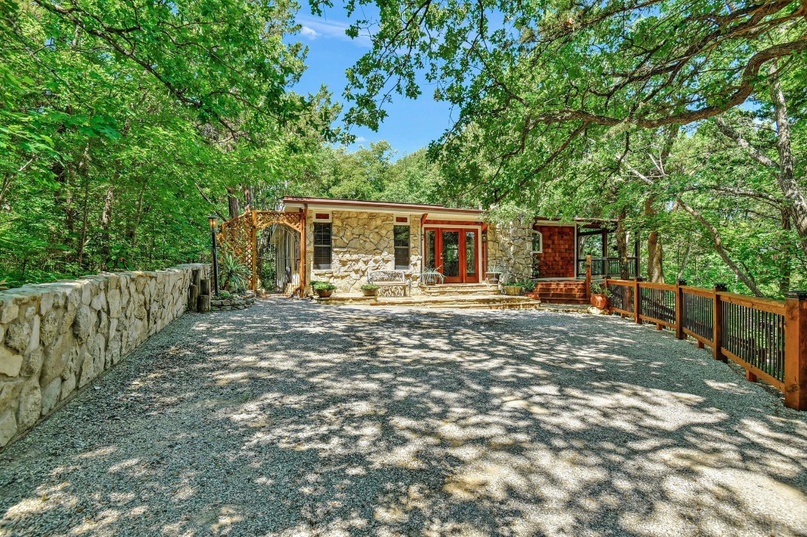 49 Oak Knoll Drive Pottsboro TX 75076