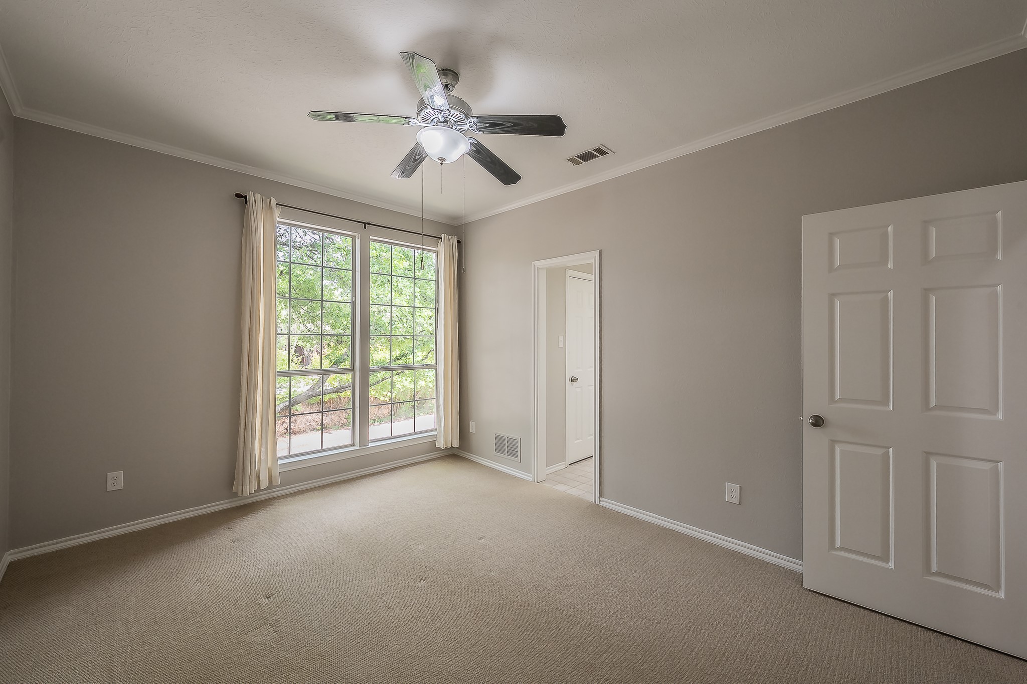 18512 Highland Creek Lane Dallas TX 75252
