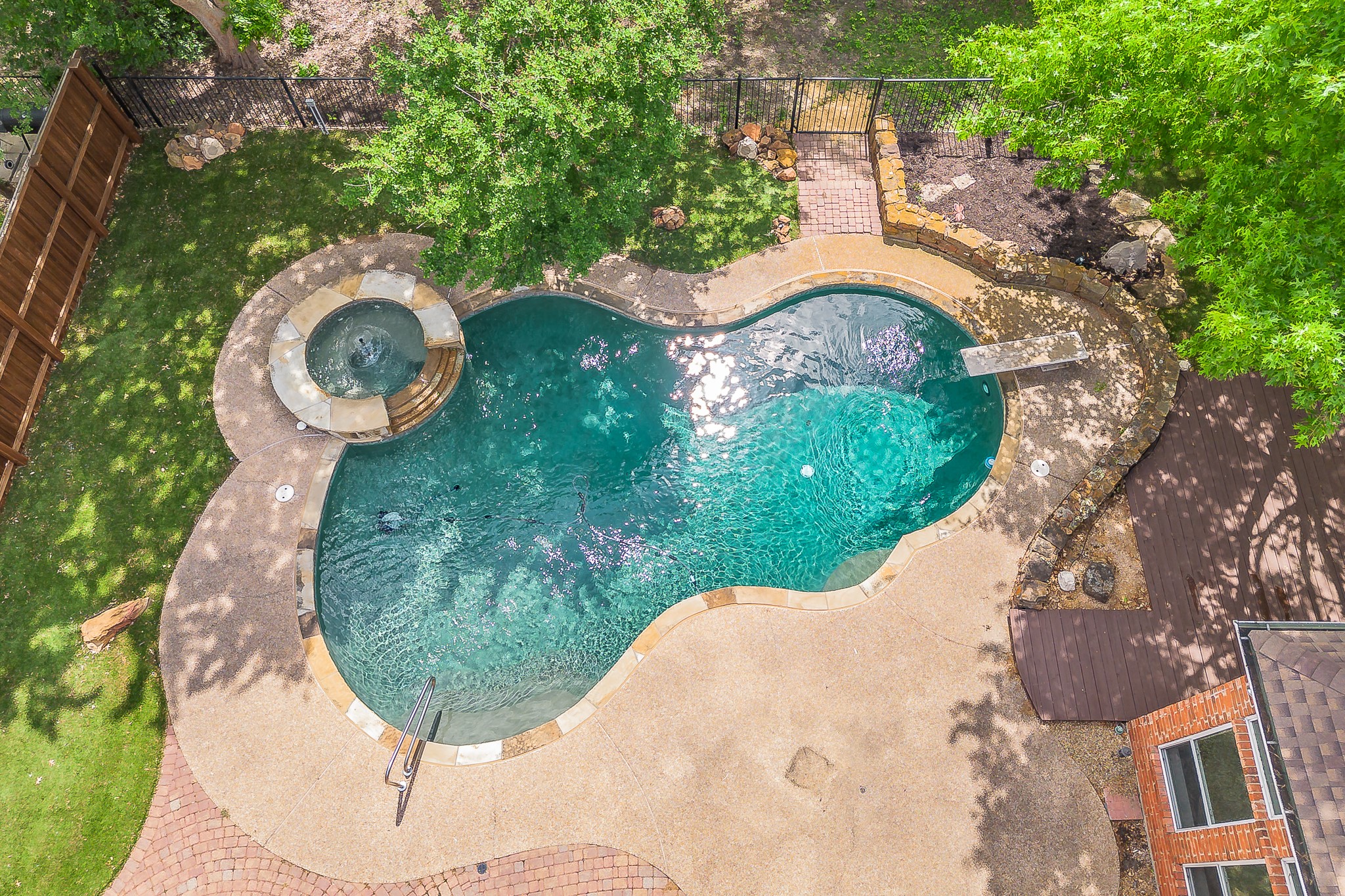 18512 Highland Creek Lane Dallas TX 75252
