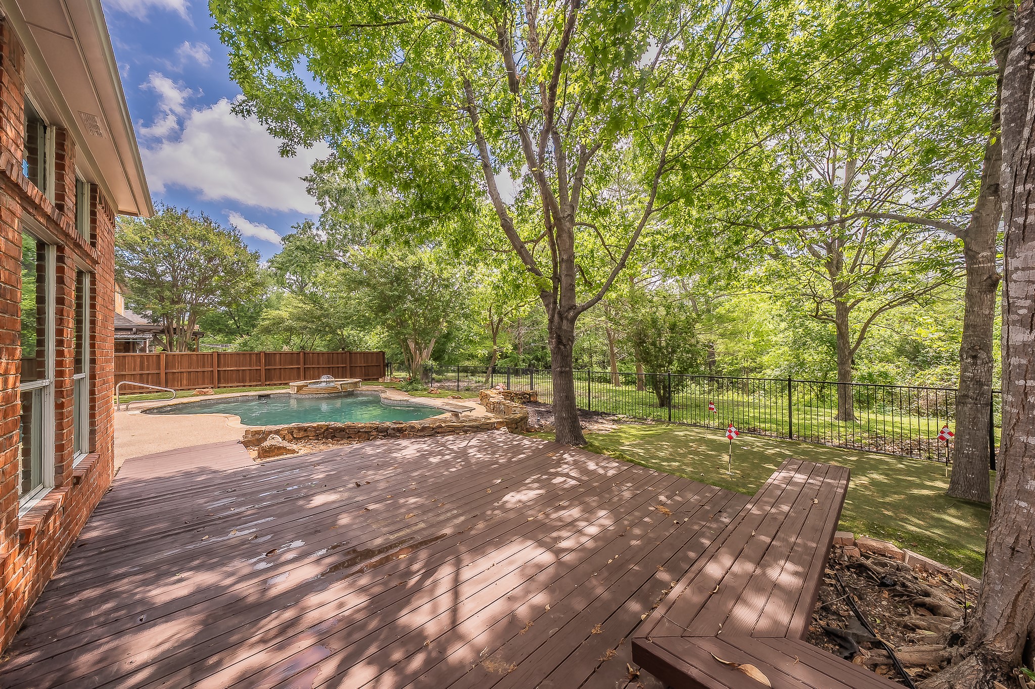 18512 Highland Creek Lane Dallas TX 75252
