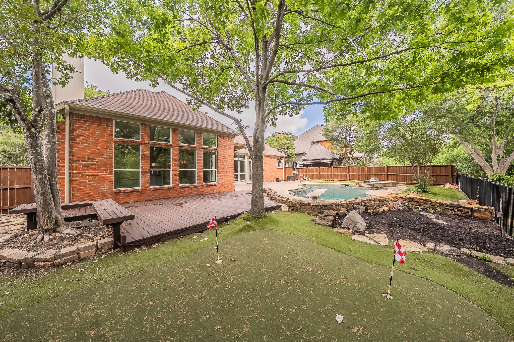 18512 Highland Creek Lane Dallas TX 75252