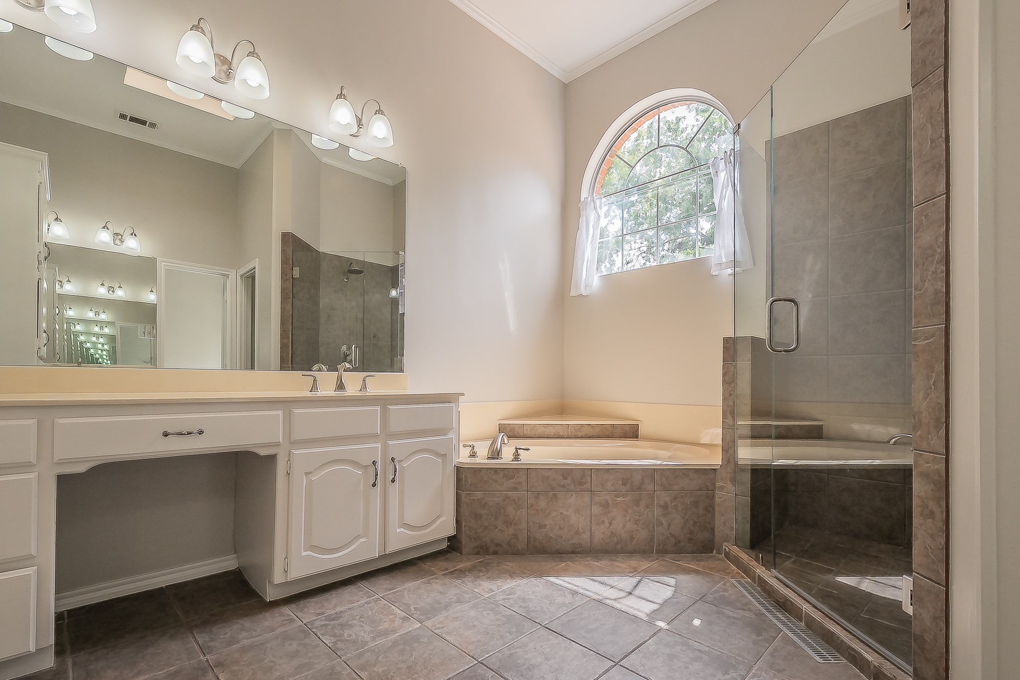 18512 Highland Creek Lane Dallas TX 75252