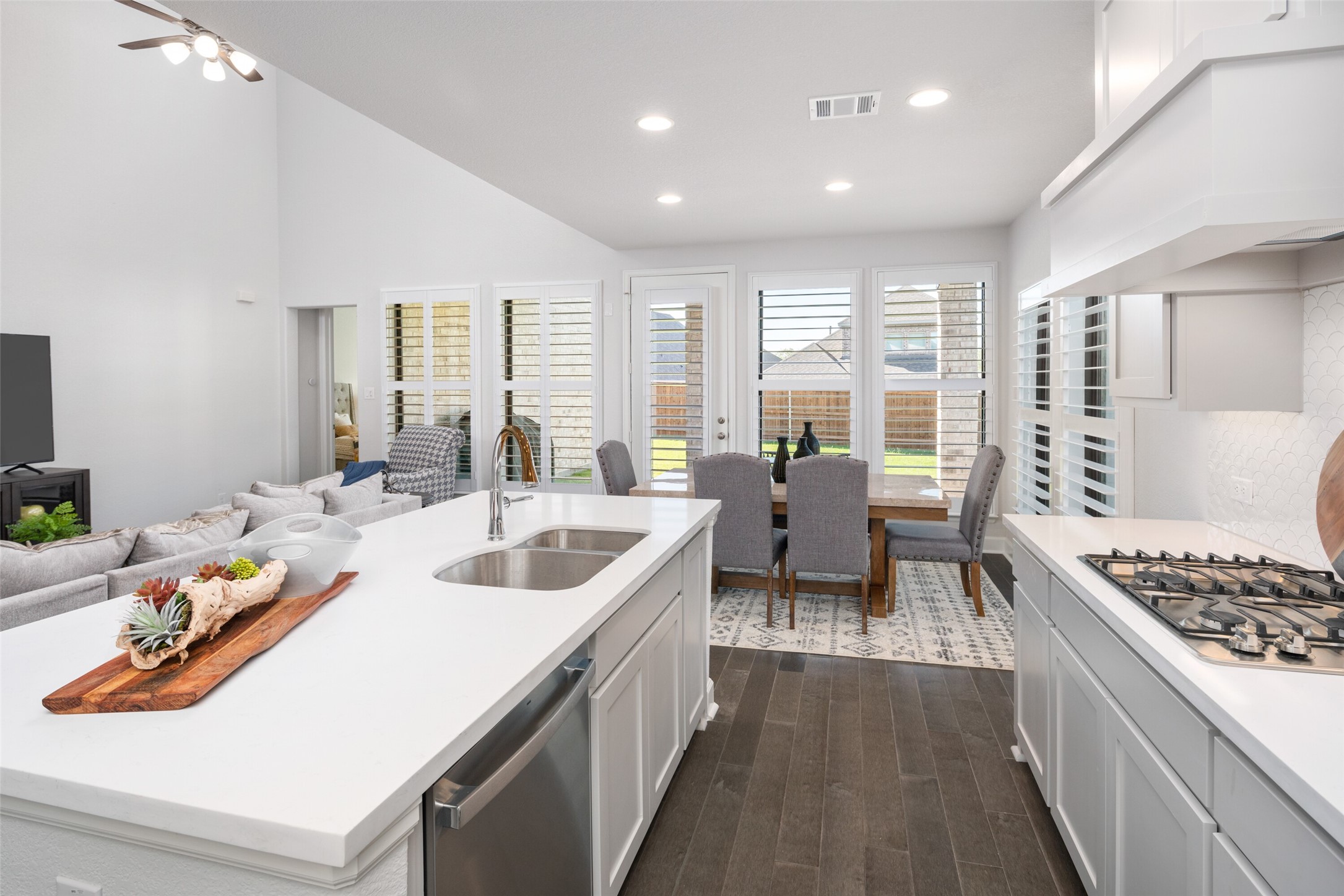 9600 Acorn Lane Little Elm TX 75068