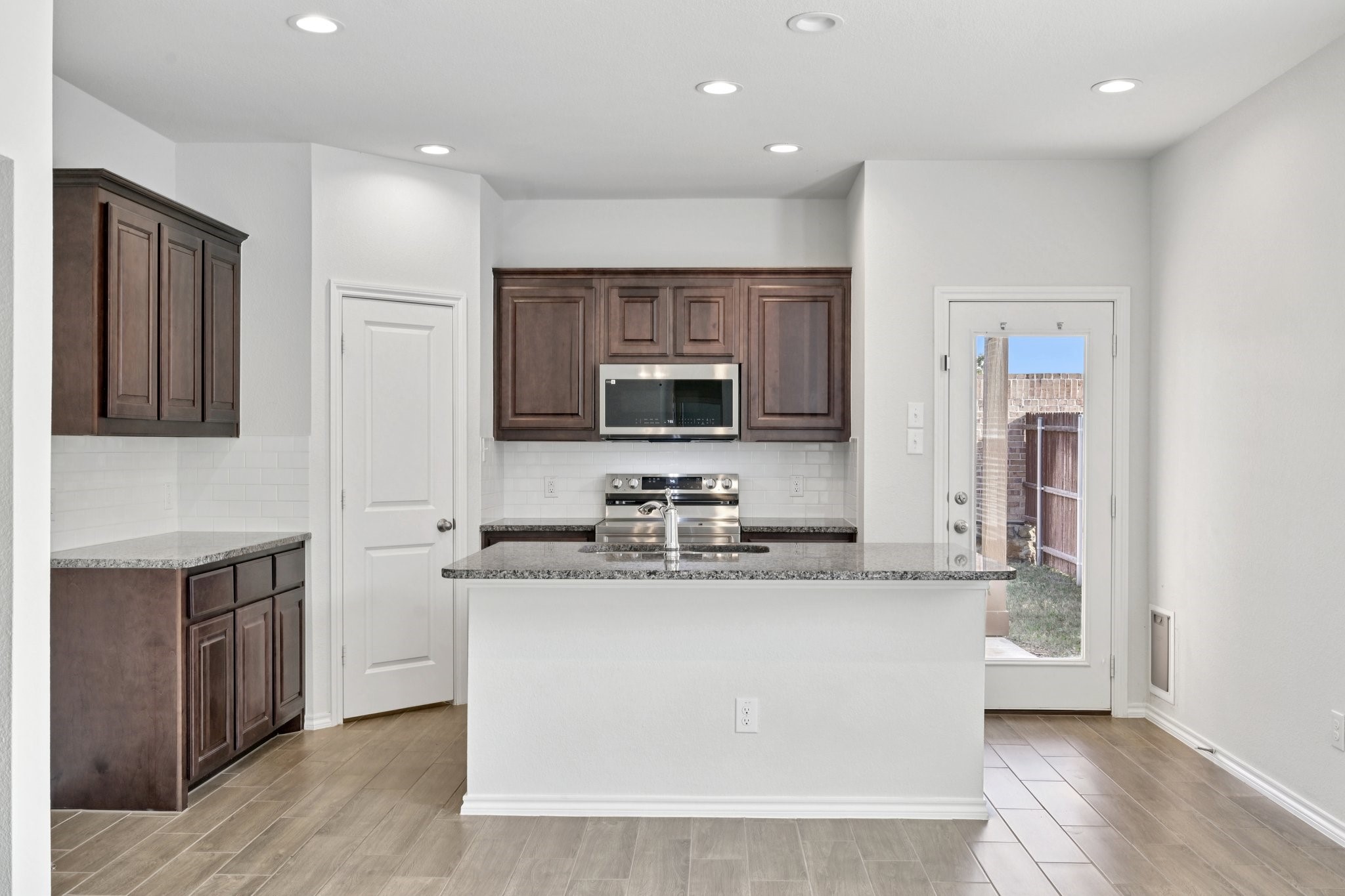 713 Presidio Street Aubrey TX 76227