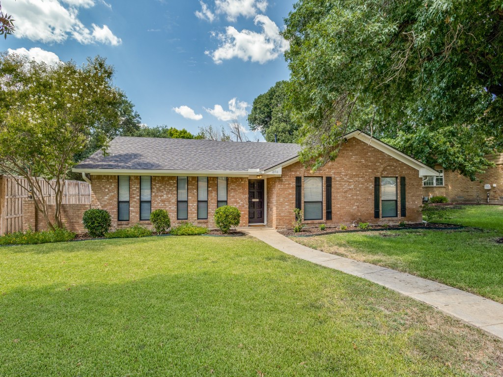 13711 Far Hills Lane Dallas TX 75240