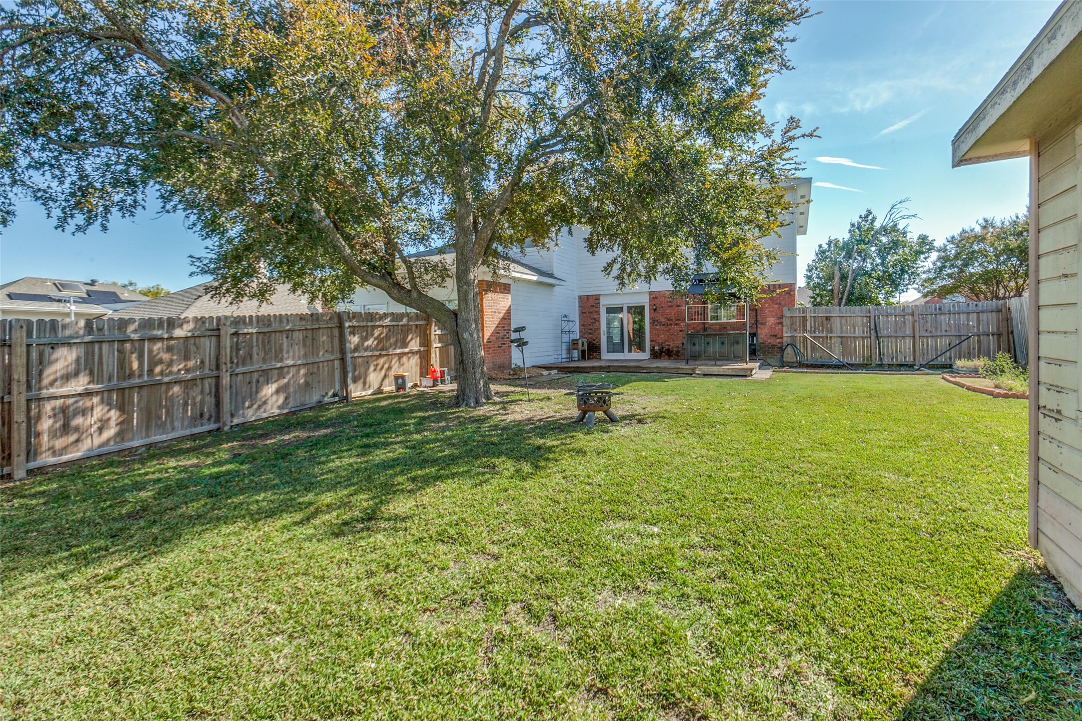 1209 Montclair Drive Garland TX 75040
