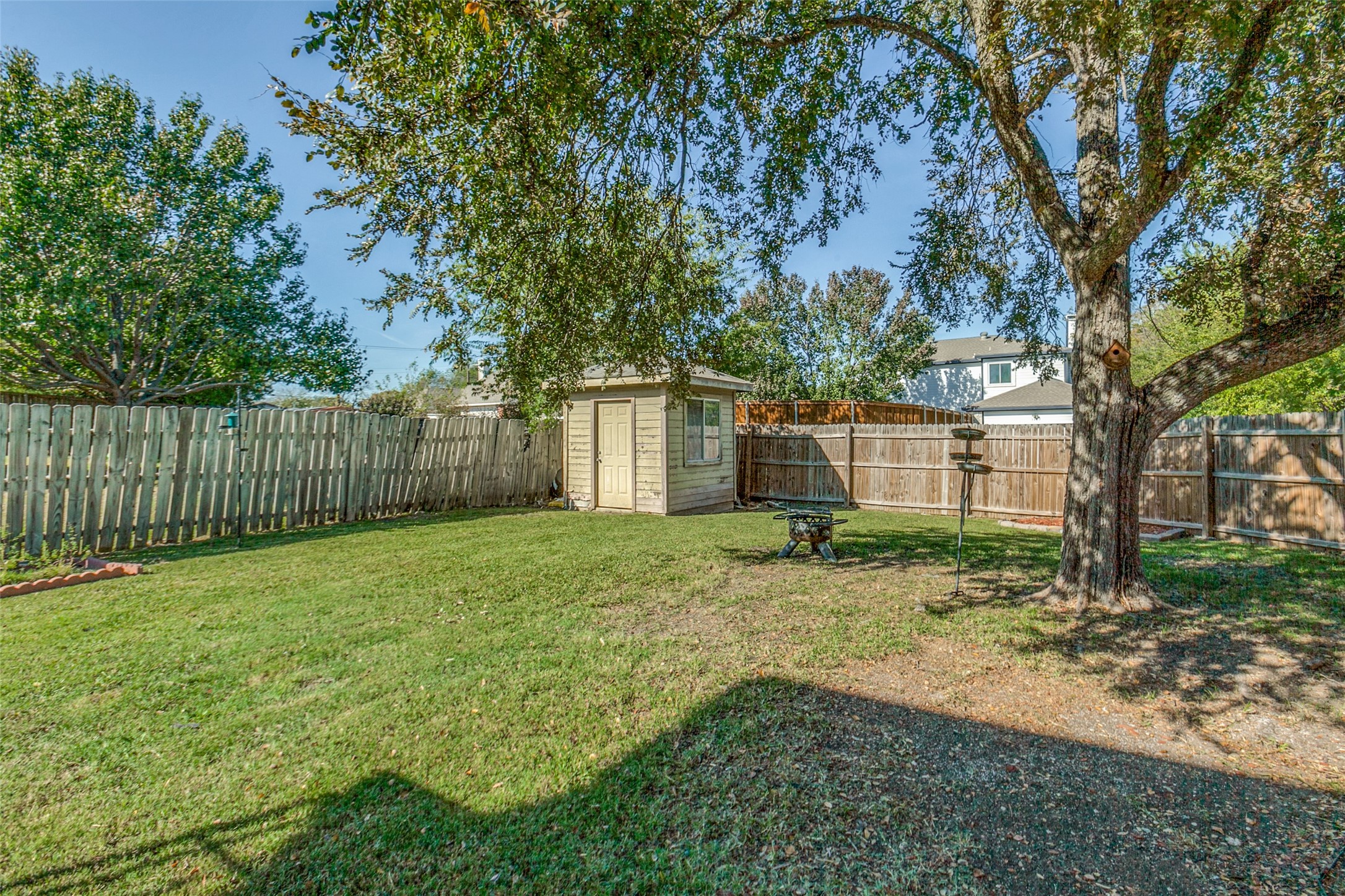 1209 Montclair Drive Garland TX 75040