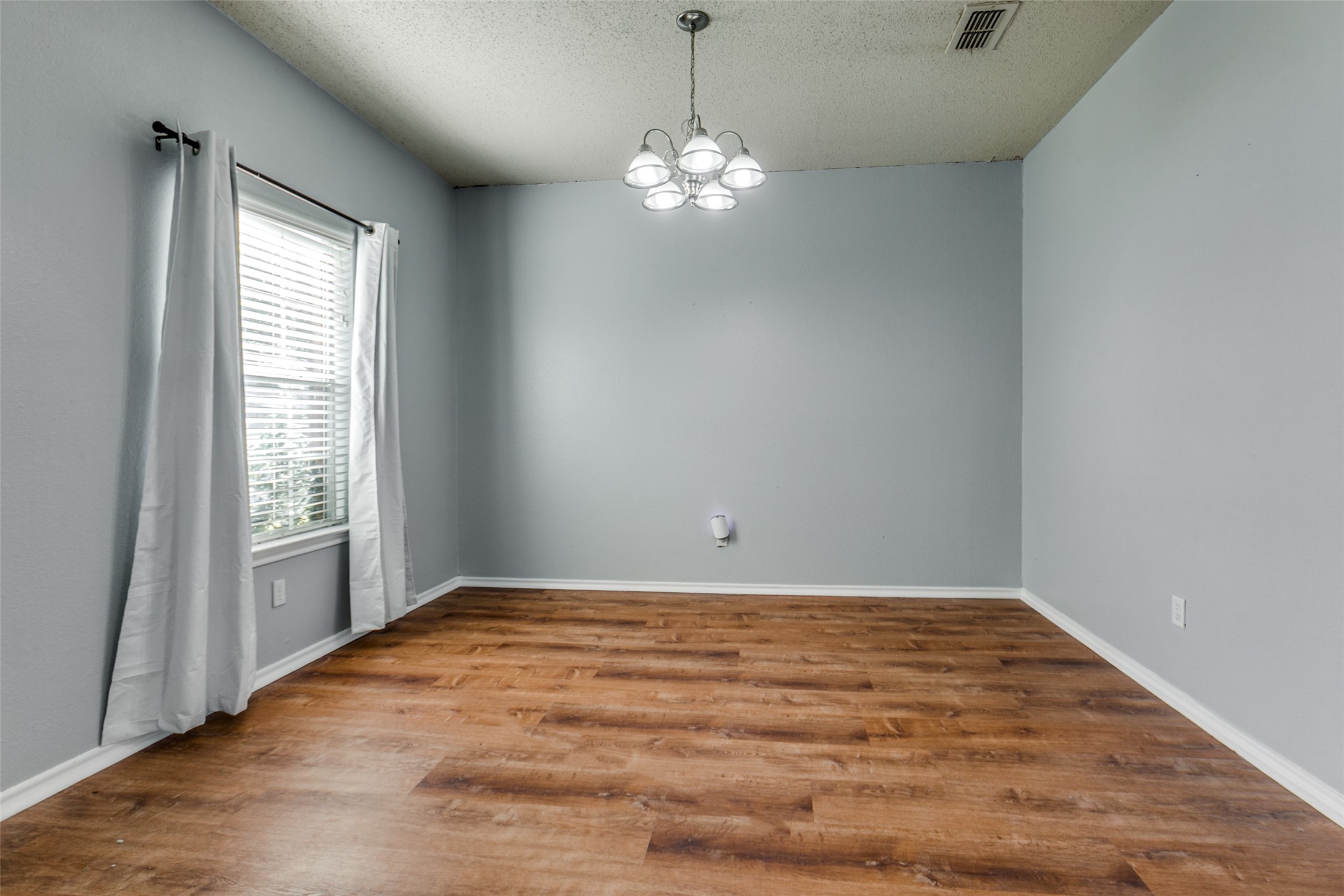 1209 Montclair Drive Garland TX 75040