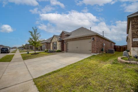 10816 Aledo Lane Aubrey TX 76227
