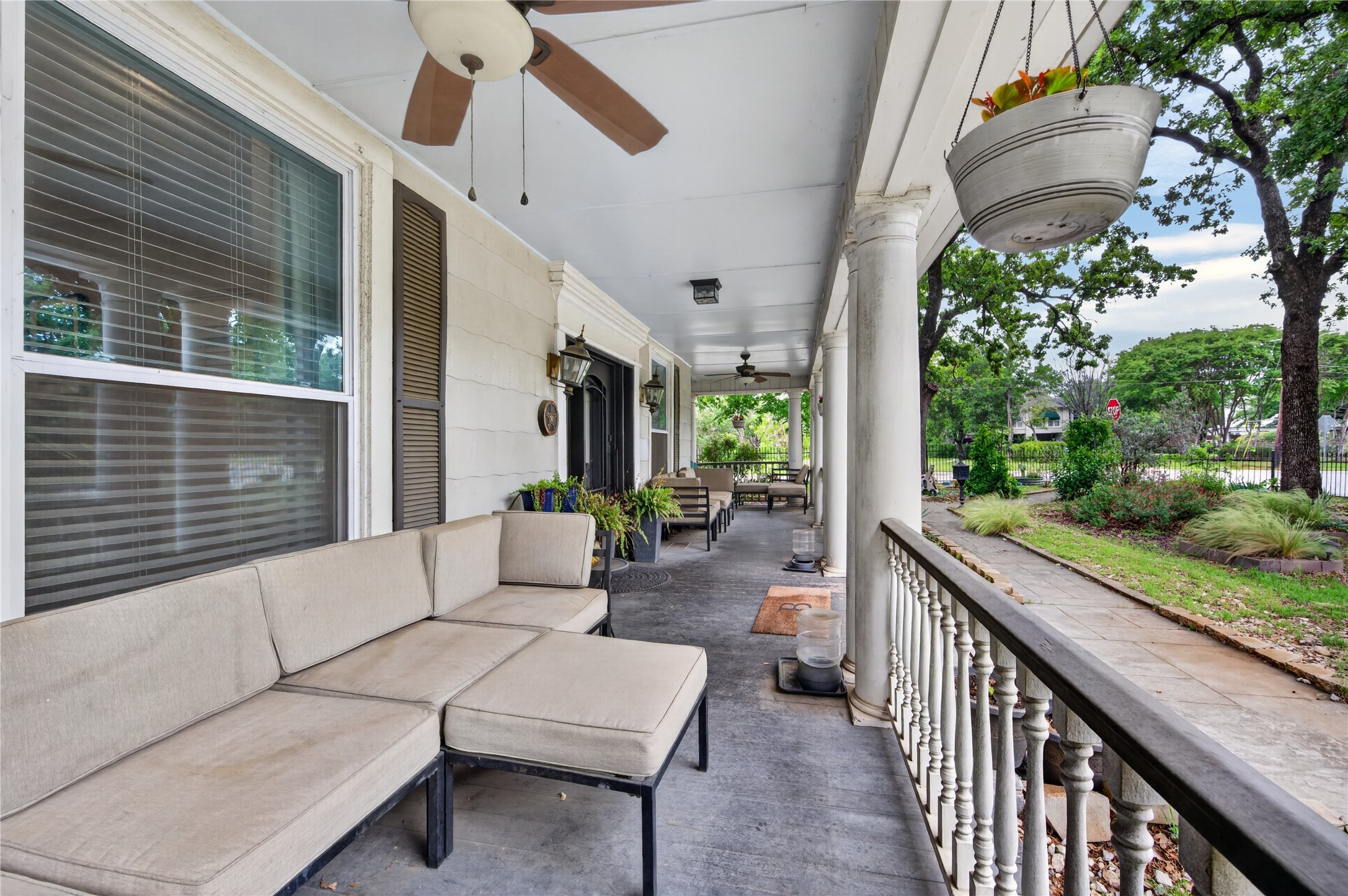 2300 N Edgewood Terrace Fort Worth TX 76103