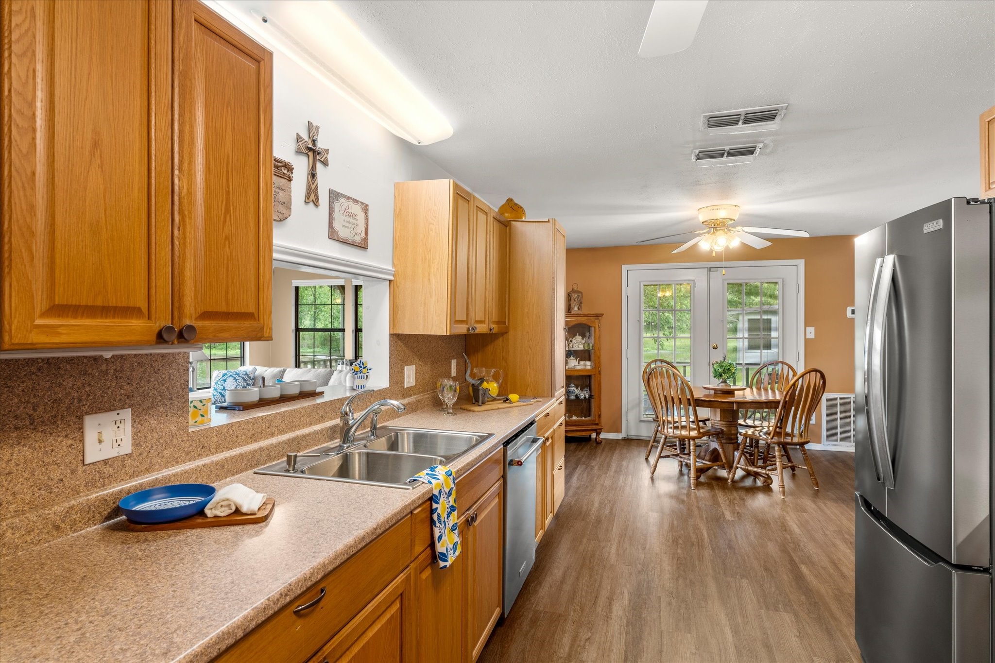 11 Naples Drive Omaha TX 75571