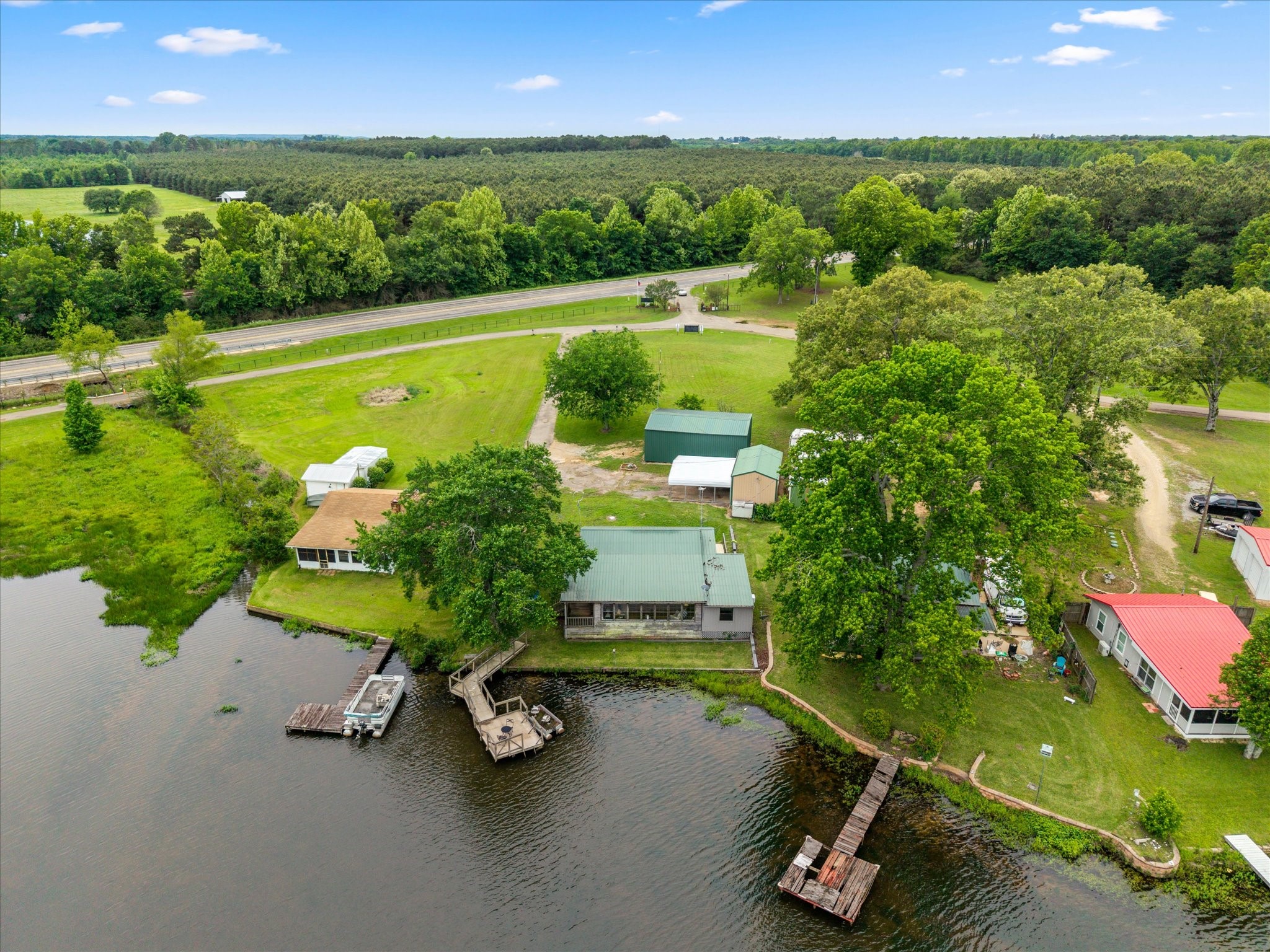 11 Naples Drive Omaha TX 75571