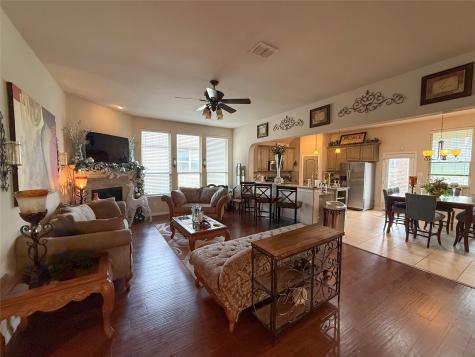 9307 Water Oak Court Arlington TX 76002