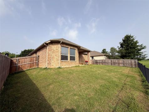 9307 Water Oak Court Arlington TX 76002