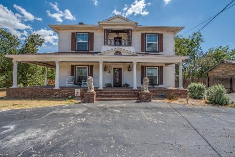 1211 Cherokee Street Weatherford TX 76086