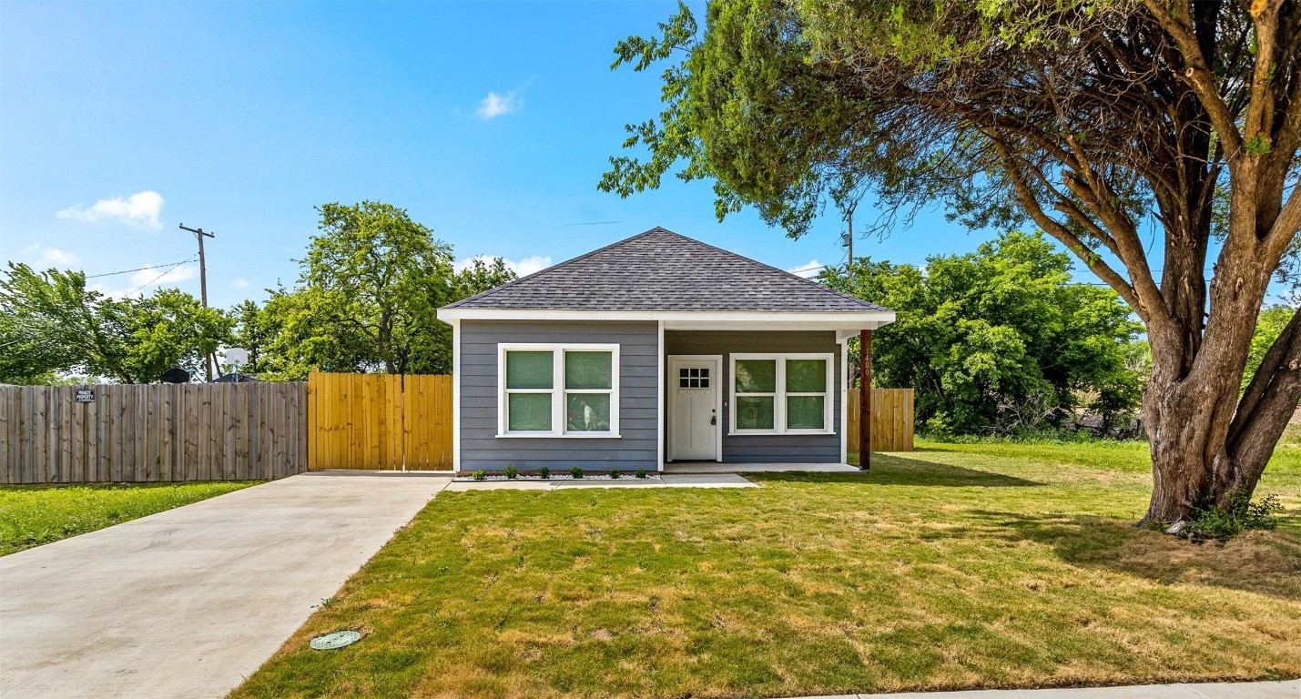 1400 E Terrell Avenue Fort Worth TX 76104