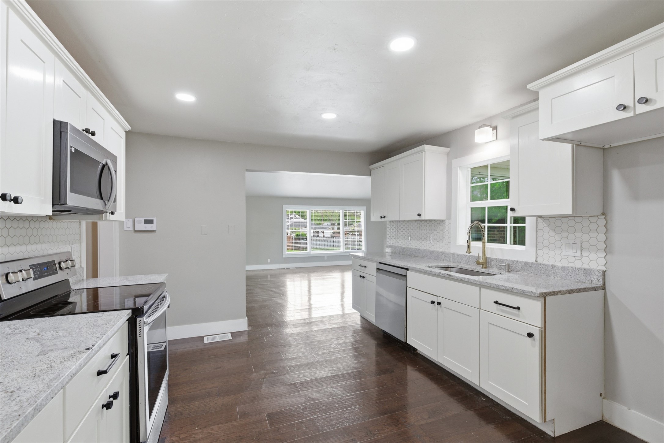 1207 N College Street Mckinney TX 75069
