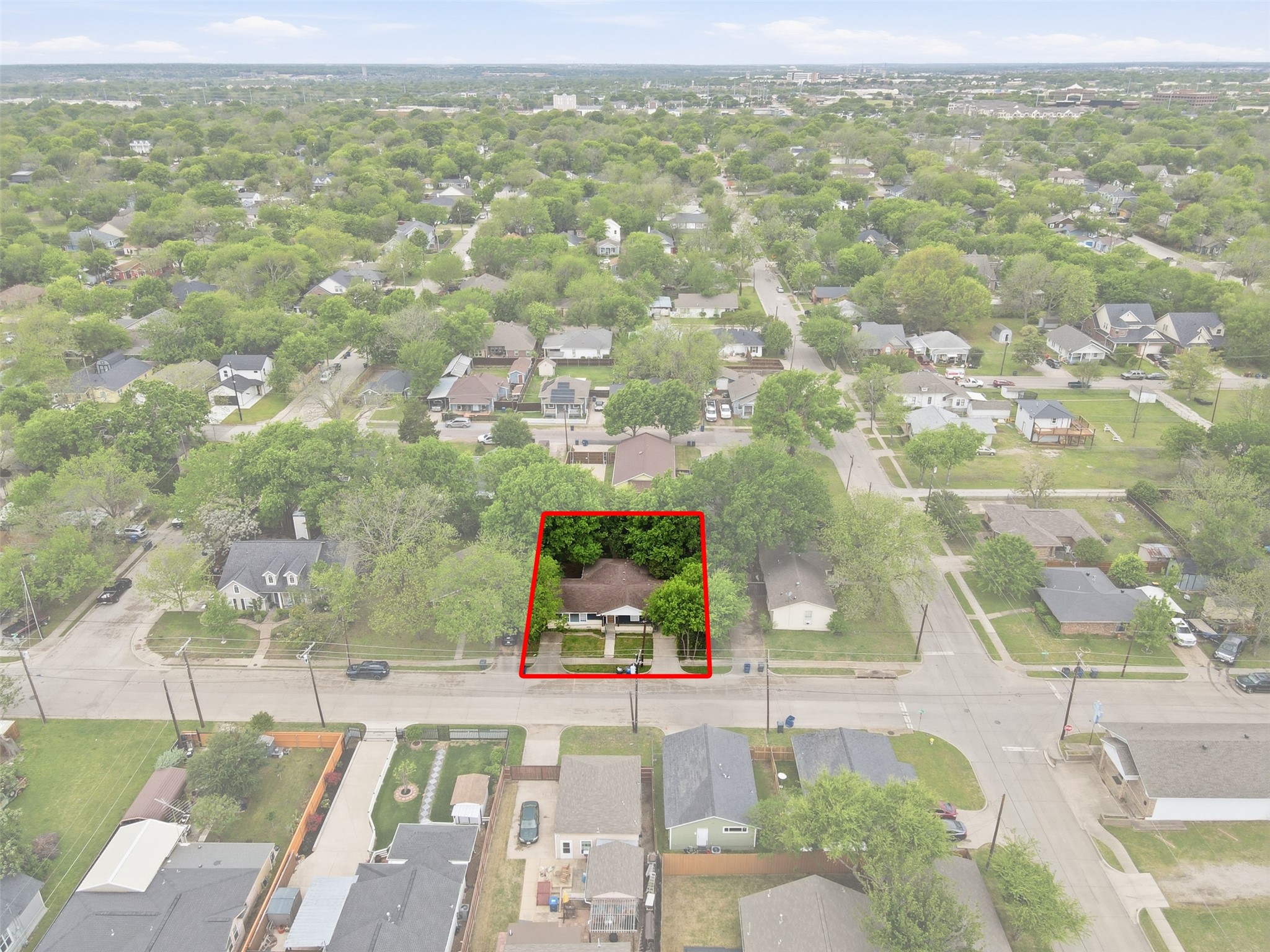 1207 N College Street Mckinney TX 75069