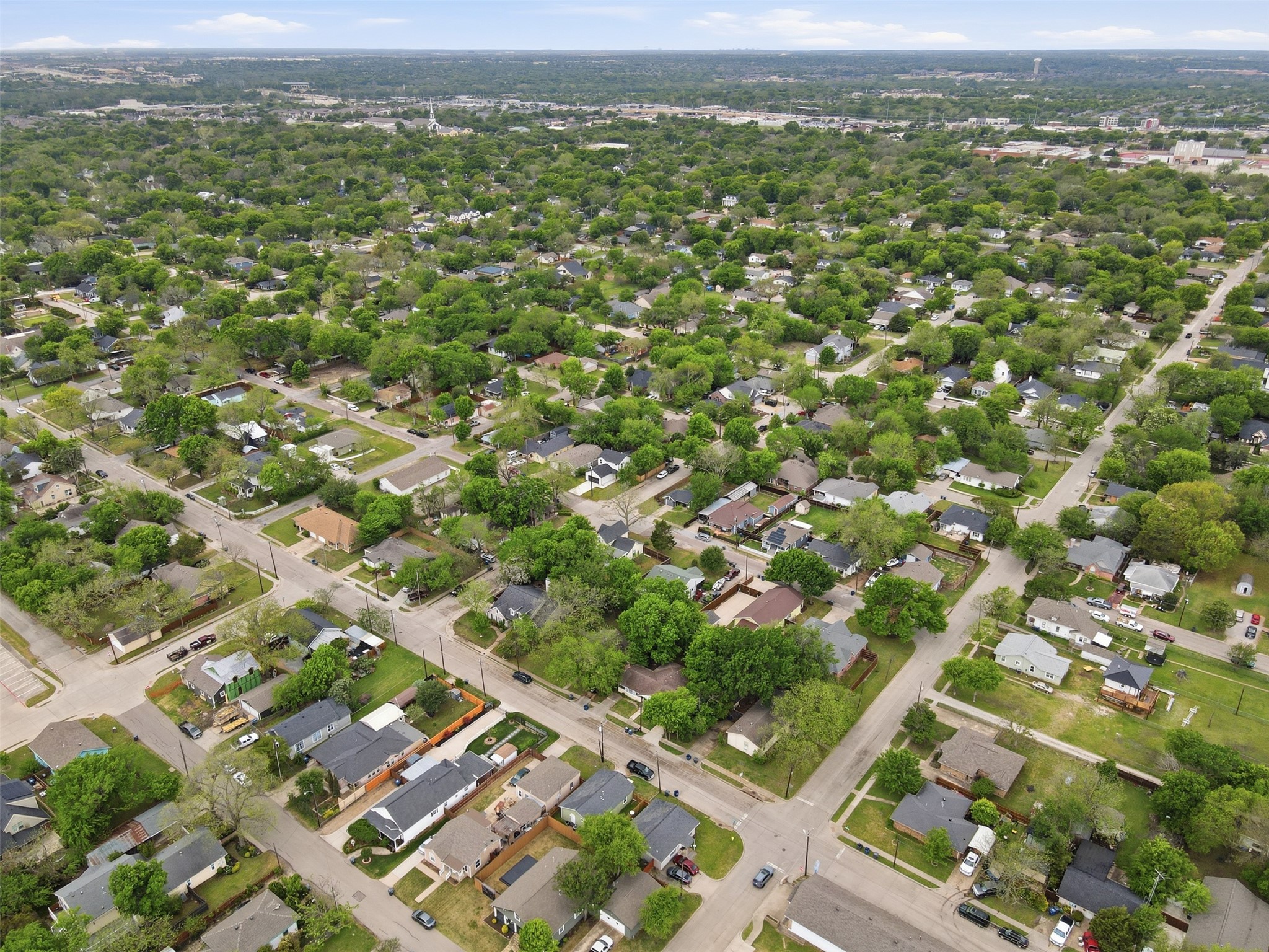 1207 N College Street Mckinney TX 75069