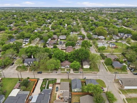 1207 N College Street Mckinney TX 75069