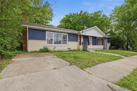 1207 N College Street Mckinney TX 75069