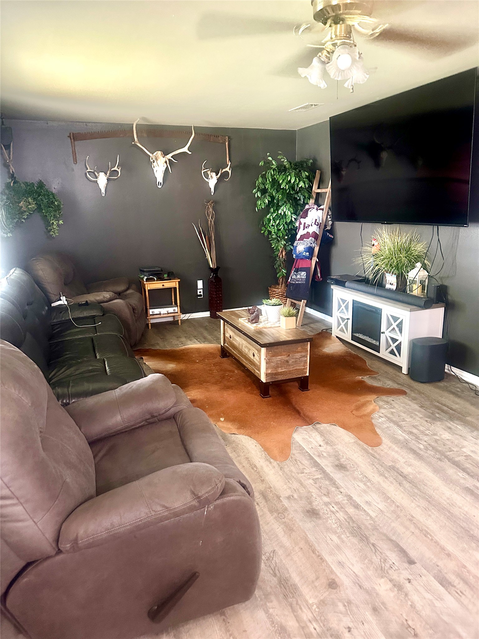 1207 Pebble Street Bowie TX 76230