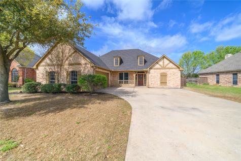 1604 High Point Drive Pilot Point TX 76258