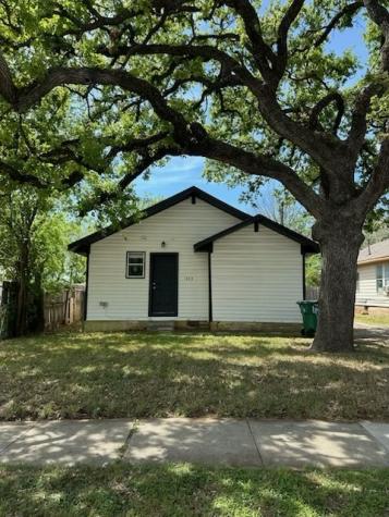 313 N Wood Street Denton TX 76209