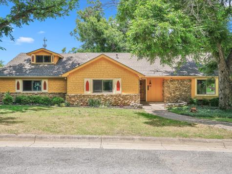 5217 Blue Valley Court Fort Worth TX 76112