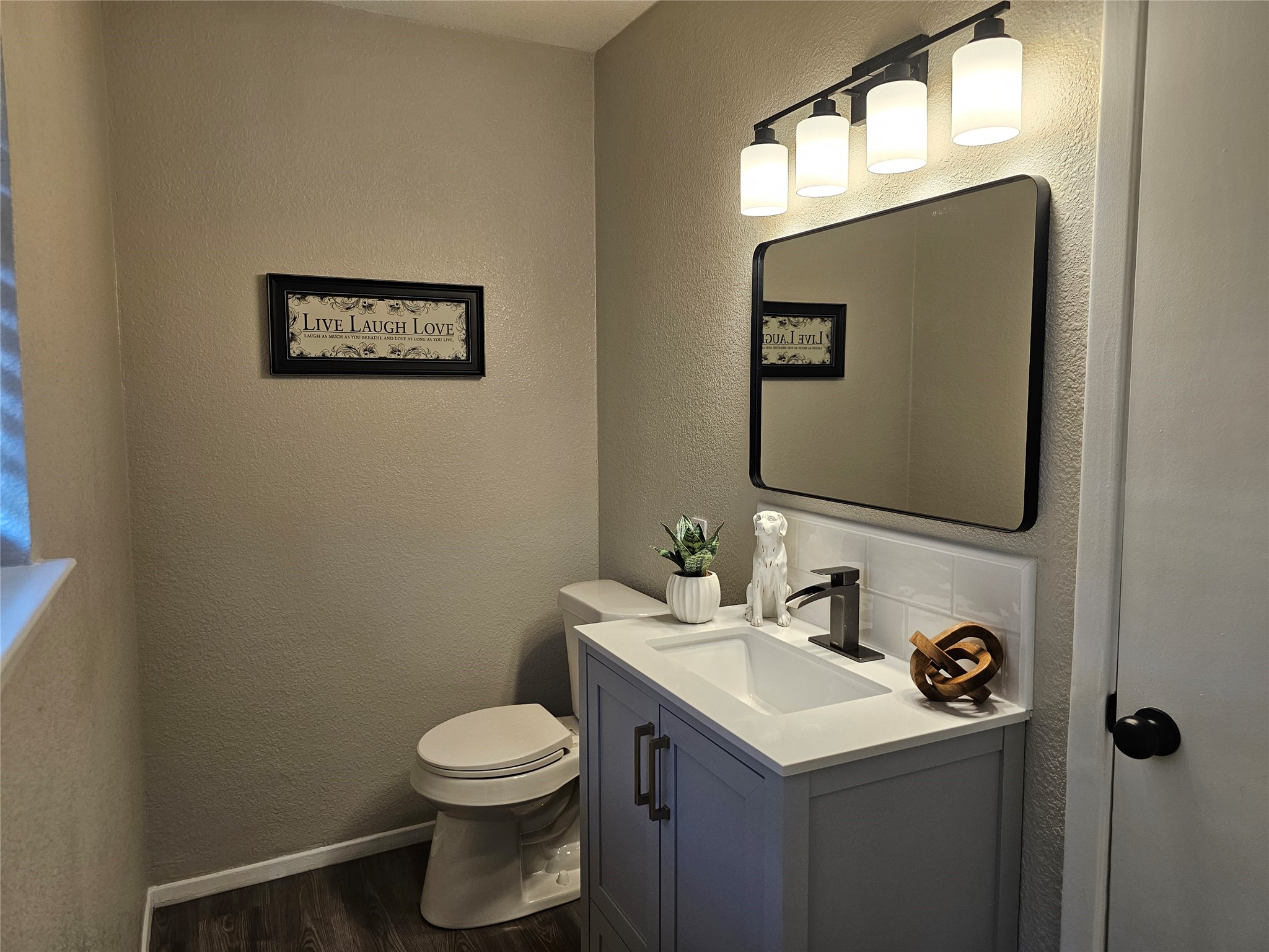 200 E Charles Street Riesel TX 76682