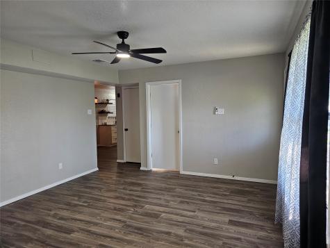 200 E Charles Street Riesel TX 76682