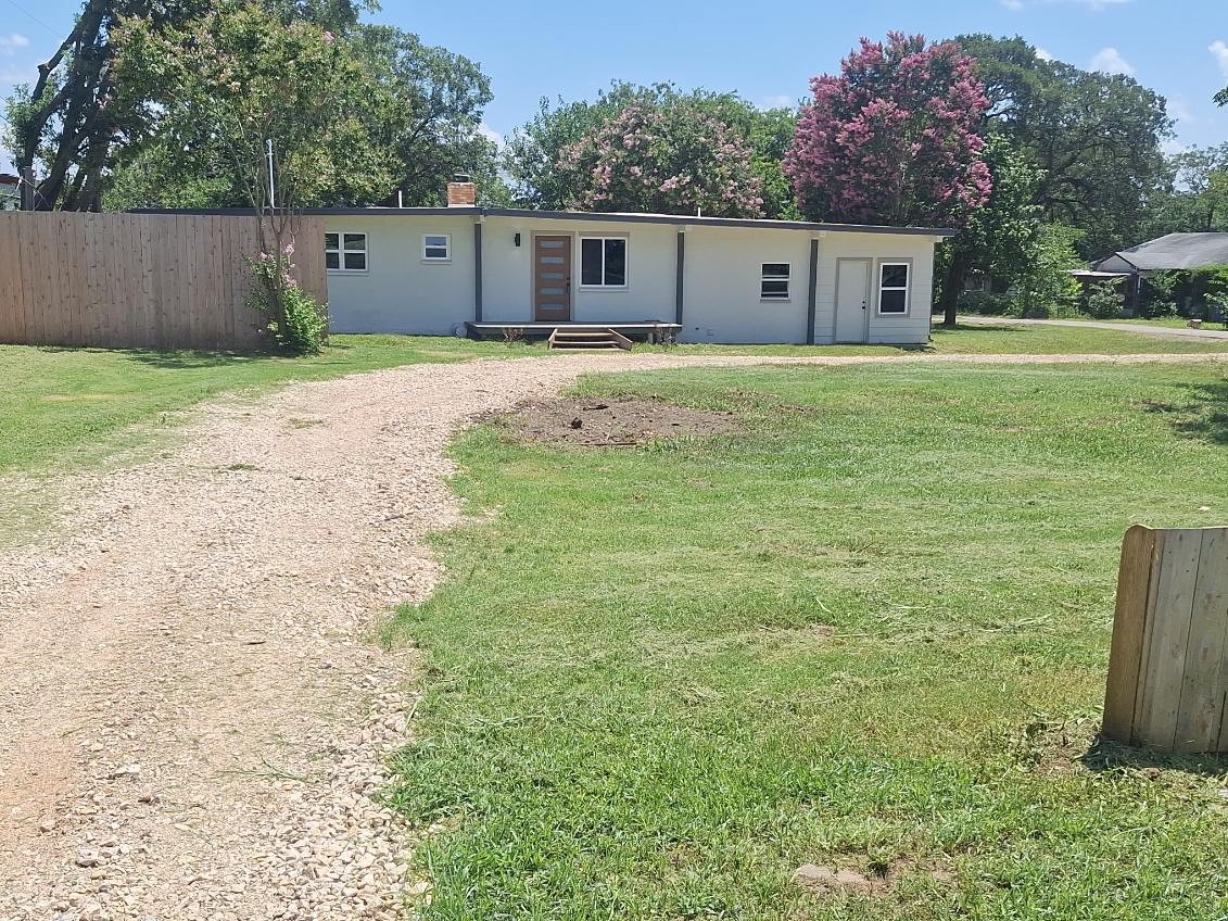 32 Pueblo Drive Gordonville TX 76245